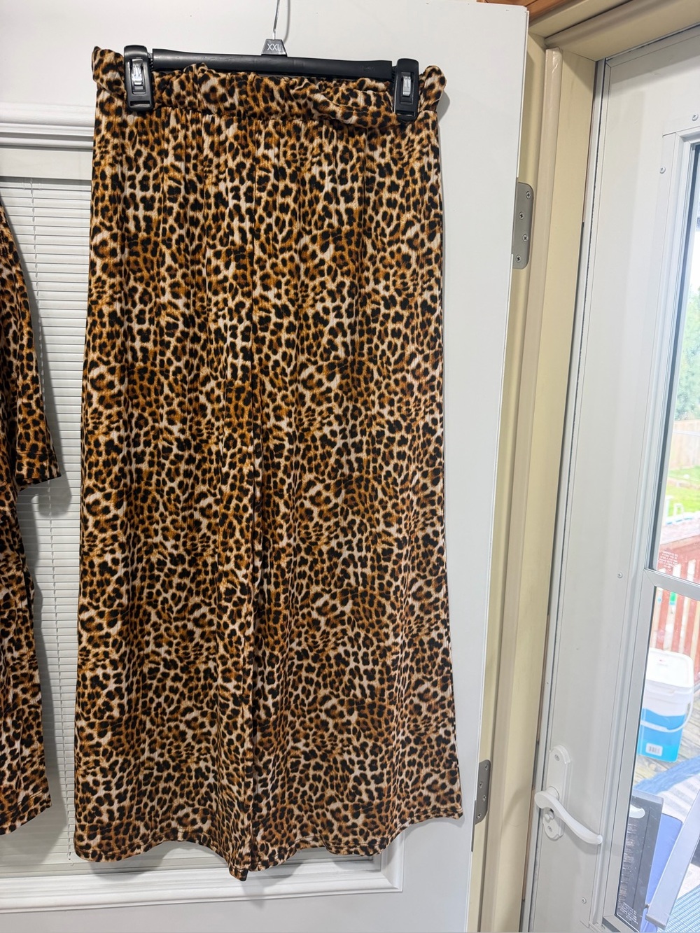 Dressed in Lala Leopard Print Midi pants set - Brown Animal Print - Picture 3 of 6